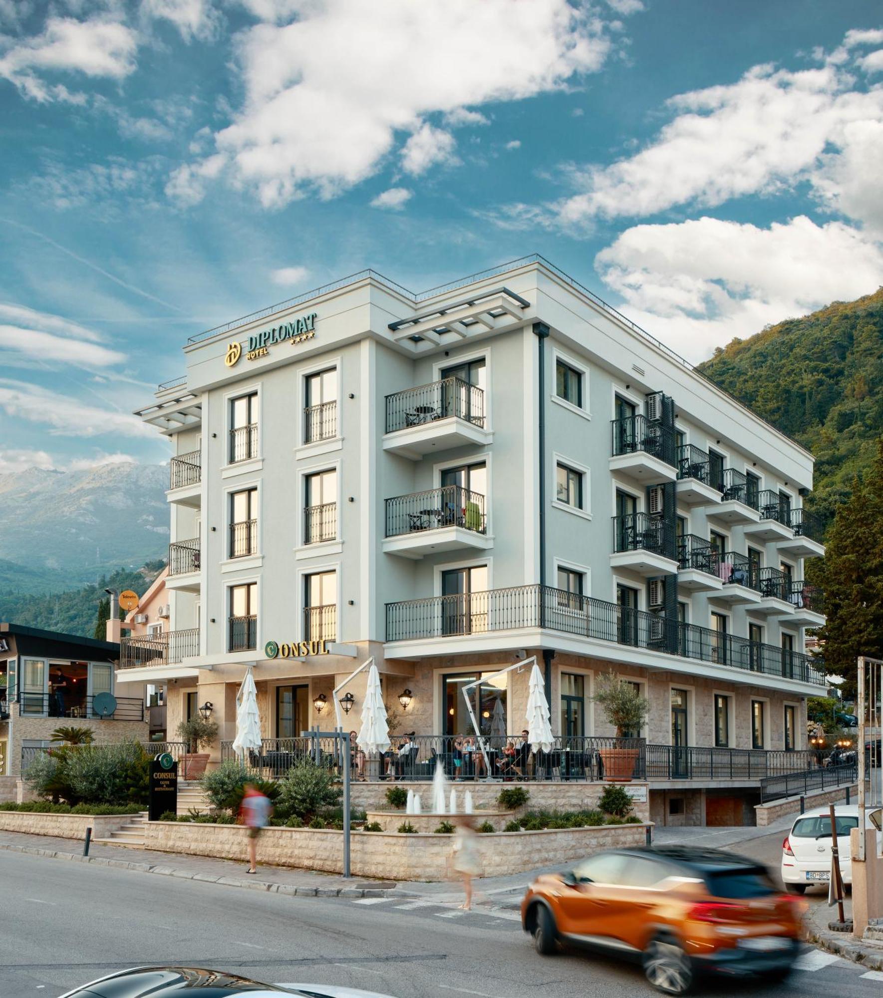 Hotel Diplomat By Aycon Будва Екстер'єр фото