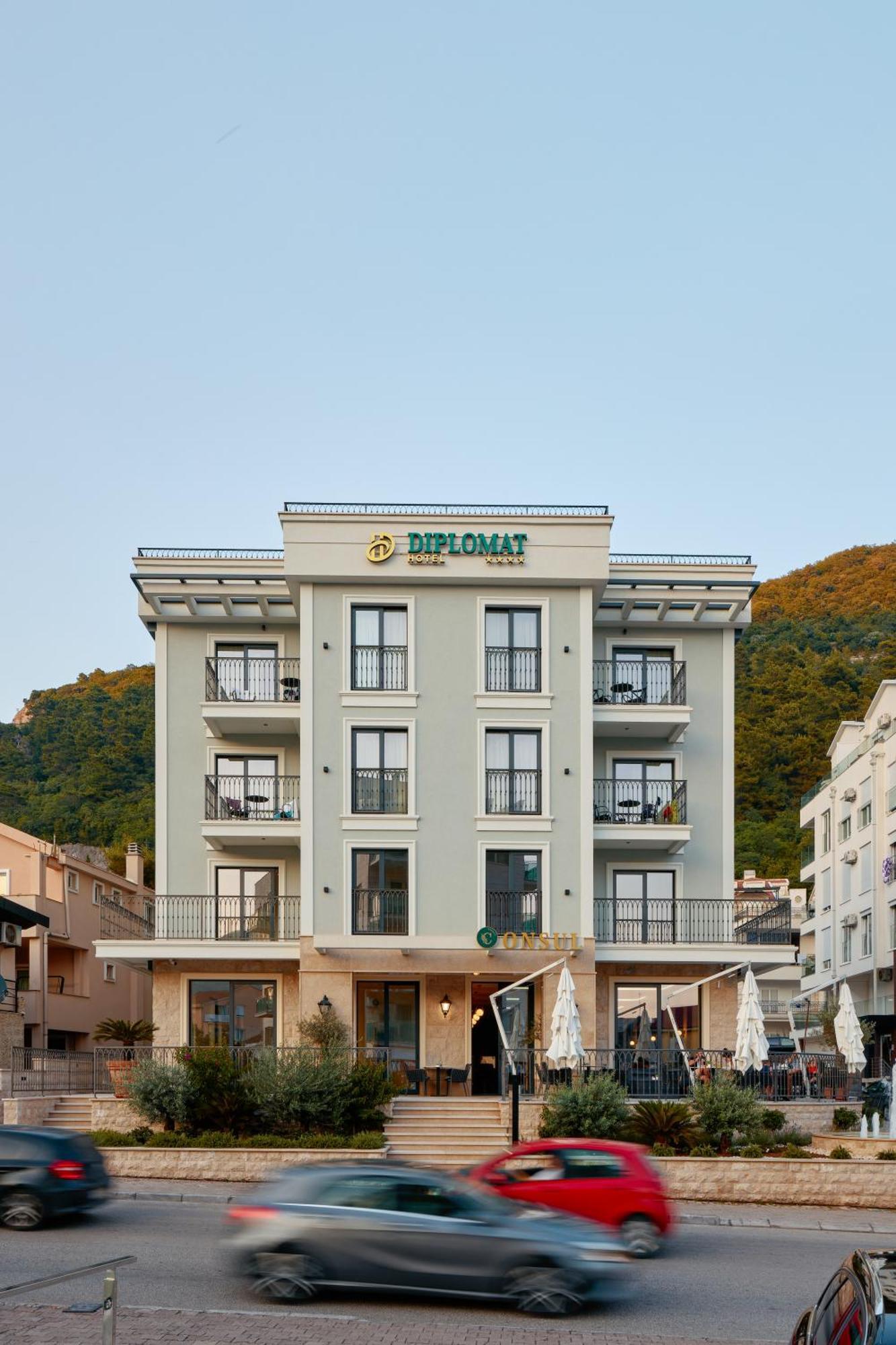 Hotel Diplomat By Aycon Будва Екстер'єр фото