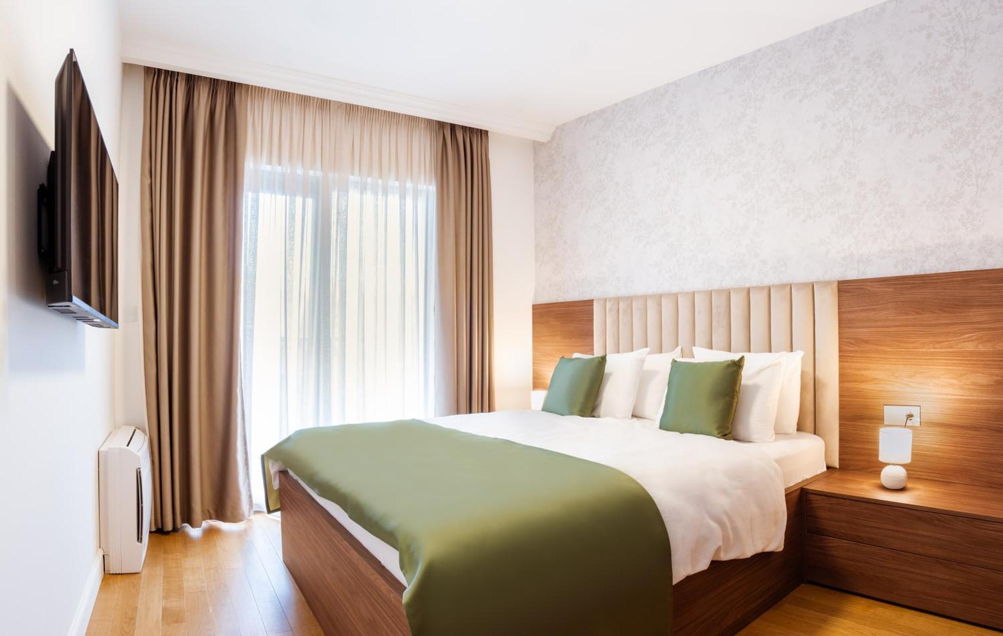 Hotel Diplomat By Aycon Будва Екстер'єр фото